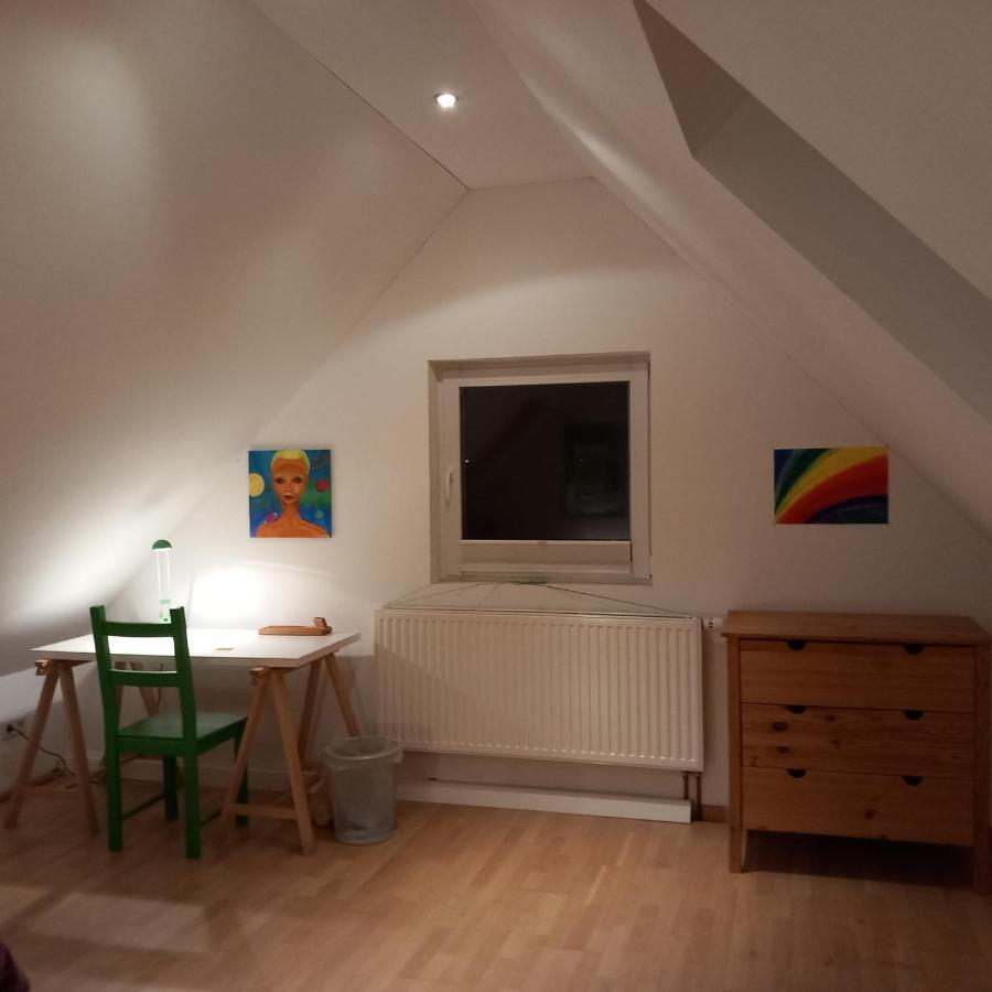 Ferienwohnung Haus 'Am Emberg' Köln Exterior foto